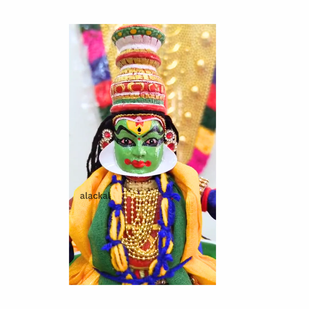 KERALA HANDCRAFTED WOODEN KATHAKALI MODEL ( MULTICOLOUR ) - Image 5
